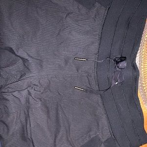Lululemon black joggers, size 4 TALL,